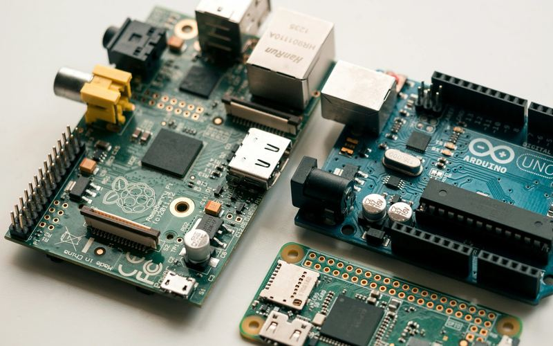 Example project: a hardware startup going from idea to first prototype